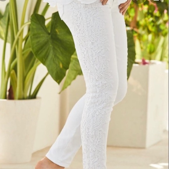 Lilly Pulitzer Denim - Lilly Pulitzer women’s South Ocean Skinny Crop Jeans Resort White size 6